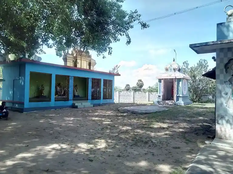 Arulmigu Kathavarayaswamy Temple, Manamelkudi - 614619 Arulmigu Kathavarayaswamy Temple, Manamelkudi - 614619, Pudukkottai - Ancient Temple Architecture and History Image 5
