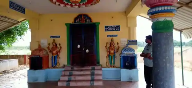 Arulmigu Kathavasai Ayyanar Temple, Kandanur - 630104 Arulmigu Kathavasai Ayyanar Temple, Kandanur - 630104, Sivagangai - Ancient Temple Architecture and History Image 3