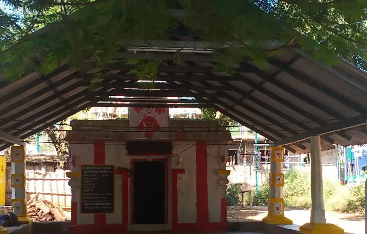 Arulmigu Kathir Narasinga Perumal Temple, Kannivadi, Kannivadi - 624705 அருள்மிகு கதிர் நரசிங்க பெருமாள் கோயில், கன்னிவாடி, கன்னிவாடி - 624705, Dindigul - Ancient Temple Architecture and History Image 3