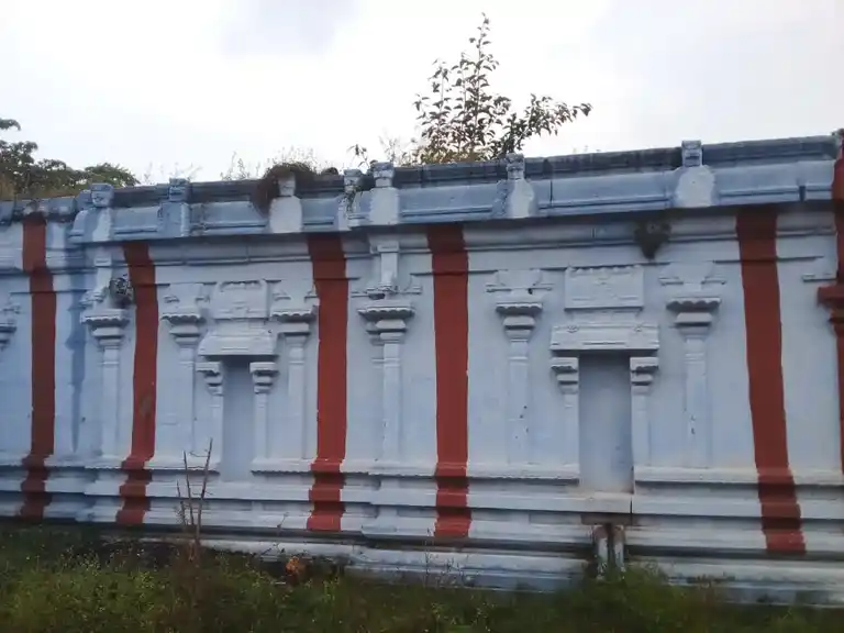Arulmigu Kathirayaperumal Temple, Amarakundhi - 636503 Arulmigu Kathirayaperumal Temple, Amarakundhi - 636503, Salem - Ancient Temple Architecture and History Image 2