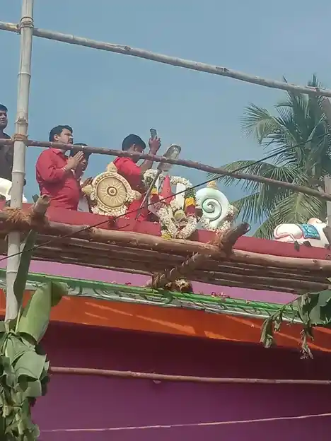 Arulmigu Kathirayapperumal Temple, Palakanoothu - 624624 அருள்மிகு தேவர் மலை கதிராய பெருமாள் கோயில், Palakanoothu - 624624, Dindigul - Ancient Temple Architecture and History Image 2