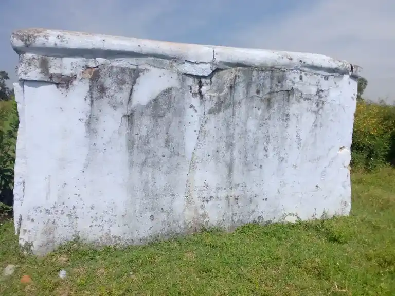 Arulmigu Kathiriappan Temple, Mel Poonguruthi - 635120 அருள்மிகு கதிரியப்பன் திருக்கோயில், மேல்பூங்குருதி - 635120, Krishnagiri - Ancient Temple Architecture and History Image 2