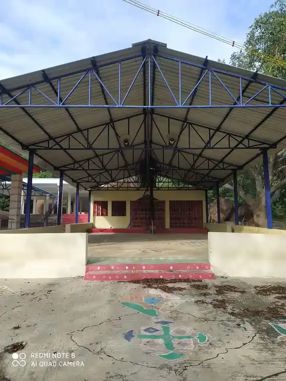 Arulmigu Kathirinarasimmaswamy Temple, Near Nalakundlapalli, Naralapalle - 635120 அருள்மிகு கதிரி நரசிம்ம சுவாமி திருக்கோயில், Near Nalakundlapalli, Naralapalle - 635120, Krishnagiri - Ancient Temple Architecture and History Image 3