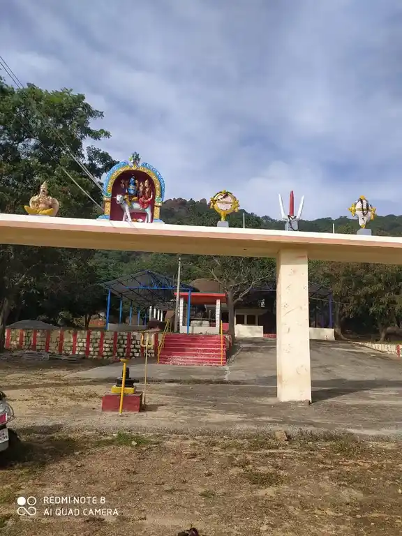 Arulmigu Kathirinarasimmaswamy Temple, Near Nalakundlapalli, Naralapalle - 635120 அருள்மிகு கதிரி நரசிம்ம சுவாமி திருக்கோயில், Near Nalakundlapalli, Naralapalle - 635120, Krishnagiri - Ancient Temple Architecture and History Image 4