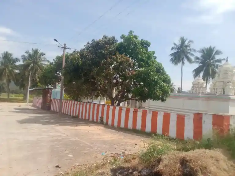 Arulmigu Kathirinarasimmaswamy Temple, Oppathavadi - 635104 அருள்மிகு கதிரி நரசிம்மசுவாமி திருக்கோயில், ஒப்பதவாடி - 635104, Krishnagiri - Ancient Temple Architecture and History Image 3