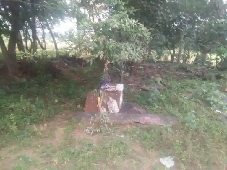 Arulmigu Kathiriperumal Temple, Near Iti College, Chettipalli - 635108 Temple