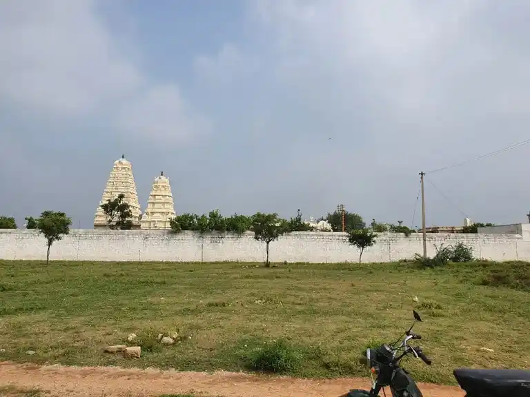 Arulmigu Kathirnarasinga Perumal Temple, Kulithalai - 621301 அருள்மிகு கதிர் நரசிங்கப்பெருமாள் திருக்கோயில், Kulithalai - 621301, Karur - Ancient Temple Architecture and History Image 3