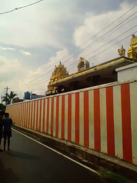 Arulmigu Kathirrayaperumal Temple, Kottur Malayandipatinan, Kottur Malayandipatinan - 642114 அருள்மிகு கதிர்ராயர்பெருமாள் திருக்கோயில், கோட்டூர் மலையாண்டிபட்டினம், Kottur Malayandipatinan - 642114, Coimbatore - Ancient Temple Architecture and History Image 3