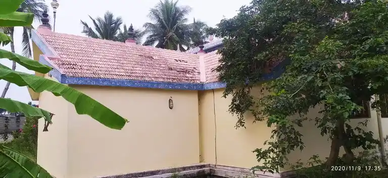 Arulmigu Katthavarayaswam Yentra Katthavaran Temple, Eranyamangalam - 639107 அருள்மிகு காத்தவராயசுவாமி எ காத்தவராயன் திருக்கோயில், Eranyamangalam - 639107, Karur - Ancient Temple Architecture and History Image 2