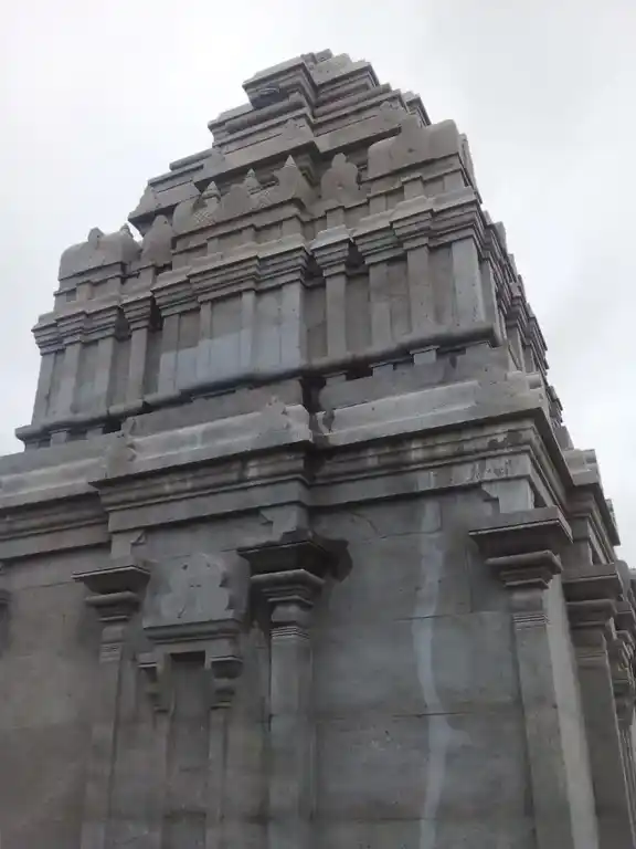 Arulmigu Kattiyakkaara Karuppar Savvathu Vinayagar Temple, Perundurai - 622507 அருள்மிகு கட்டியகாரகருப்பர் சவ்வாது விநாயகர் திருக்கோயில், Perundurai - 622507, Pudukkottai - Ancient Temple Architecture and History Image 5