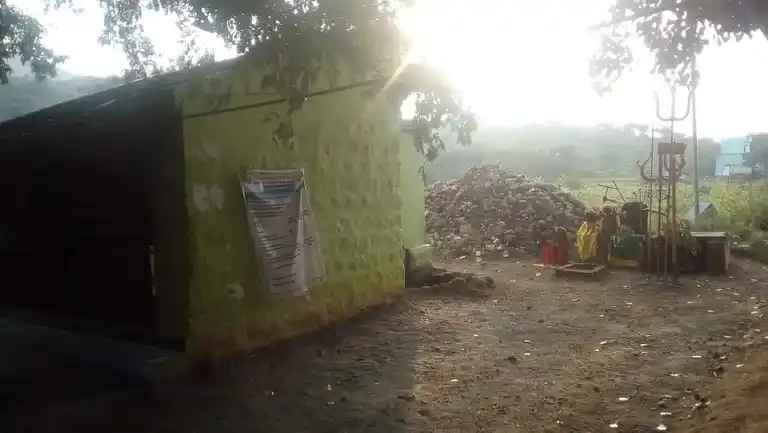 Arulmigu Kattumariyamman Temple, P.Settihalli - 636808 அருள்மிகு காட்டுமாரியம்மன் திருக்கோயில், பி. செட்டிஹல்லி - 636808, Dharmapuri - Ancient Temple Architecture and History Image 5