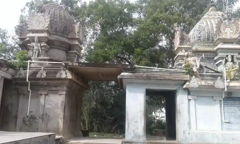 Arulmigu Kattupalaniyanadavar Temple, Jayankondam - 621802 அருள்மிகு காட்டுப்பழனியாண்டவர் திருக்கோயில், Jayankondam - 621802, Ariyalur - Ancient Temple Architecture and History Image 3