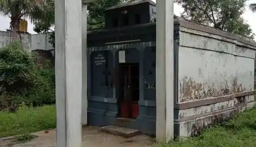 Arulmigu Kavathamman Temple, Inside The Village, Devandavakkam - 601103 அருள்மிகு ஸ்ரீ காவத்தம்மன் திருக்கோயில், Inside The Village, Devandavakkam - 601103, Tiruvallur - Ancient Temple Architecture and History Image 2