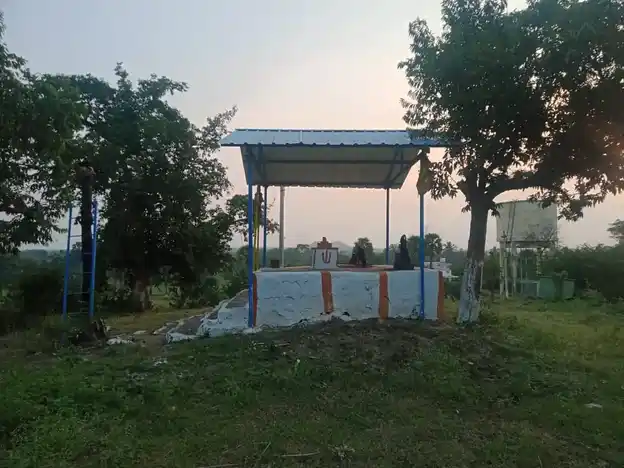 Arulmigu Kaveti Ranganthar Temple, Manathal Nallagoundampatty, Olaippatti - 636454 அருள்மிகு காவெட்டி ரங்கநாதர் திருக்கோயில், Manathal Nallagoundampatty, Olaippatti - 636454, Salem - Ancient Temple Architecture and History Image 2