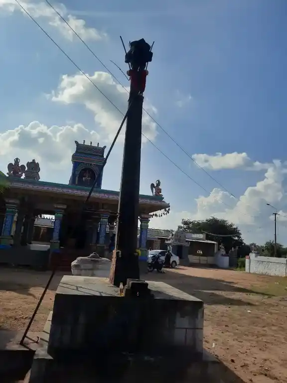 Arulmigu Kavi Sendraya Swamy Temple, Errahalli - 635112 அருள்மிகு கவி சென்றாயசாமி திருக்கோயில், எர்ரஅள்ளி - 635112, Krishnagiri - Ancient Temple Architecture and History Image 4