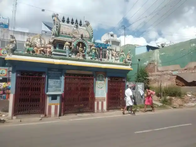Arulmigu Kazhuthumariamman Temple, Manjakuppam, Cuddalore - 607001 அருள்மிகு கழுத்து மாரியம்மன் திருக்கோயில், மஞ்சக்குப்பம், கடலூர் - 607001, Cuddalore - Ancient Temple Architecture and History Image 2