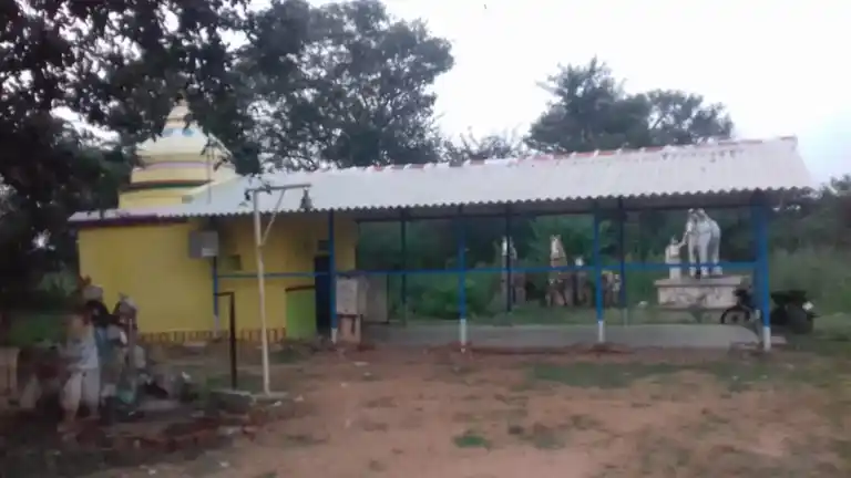 Arulmigu Kazhuvan Karupuswamy Temple, Valanadu - 621306 Arulmigu Kazhuvan karupuswamy Temple, Valanadu - 621306, Thiruchirappalli - Ancient Temple Architecture and History Image 2