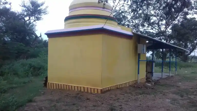 Arulmigu Kazhuvan Karupuswamy Temple, Valanadu - 621306 Arulmigu Kazhuvan karupuswamy Temple, Valanadu - 621306, Thiruchirappalli - Ancient Temple Architecture and History Image 3
