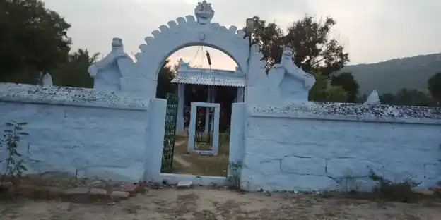 Arulmigu Keda Muniappan Temple, Devanakavundanur - 637301 அருள்மிகு கெட முனியப்பன் திருக்கோயில், Devanakavundanur - 637301, Salem - Ancient Temple Architecture and History Image 4