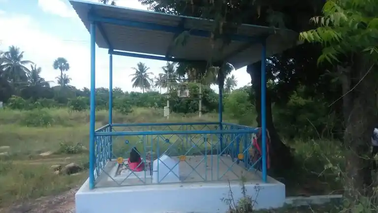 Arulmigu Kedikaval Vinayagar Temple, Devanakavundanur - 637301 அருள்மிகு கெடிக்காவல் விநாயகர் திருக்கோயில், Devanakavundanur - 637301, Salem - Ancient Temple Architecture and History Image 2