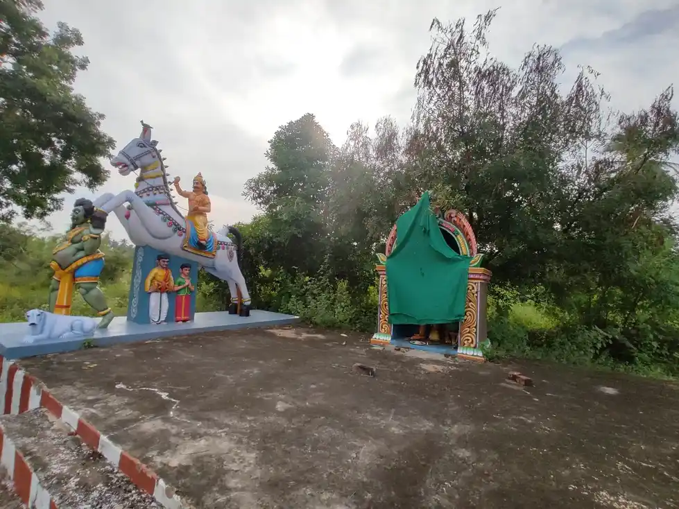 Arulmigu Keeripasikka Ayyanaar Temple, Oruthattu - 624206