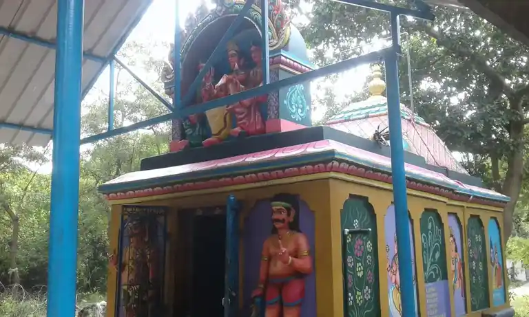 Arulmigu Kerambur Iyyannar Temple, Mukasaparur - 606104 அருள்மிகு கீரம்பூர் அய்யனார் திருக்கோயில், Mukasaparur - 606104, Cuddalore - Ancient Temple Architecture and History Image 2