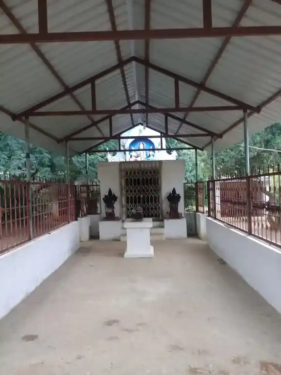 Arulmigu Kilampuli Ayyanar Temple, Sankarapuram - 630002 Arulmigu Kilampuli Ayyanar Temple, Sankarapuram - 630002, Sivagangai - Ancient Temple Architecture and History Image 4