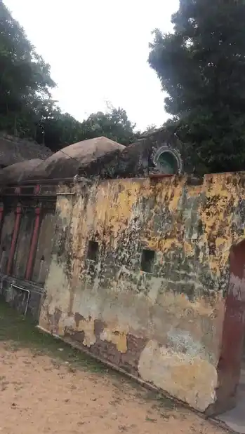 Arulmigu Kiliyalamman Temple, Periyakumatti - 608503 அருள்மிகு கிளியாளம்மன் திருக்கோயில், பெரியகுமட்டி - 608503, Cuddalore - Ancient Temple Architecture and History Image 8