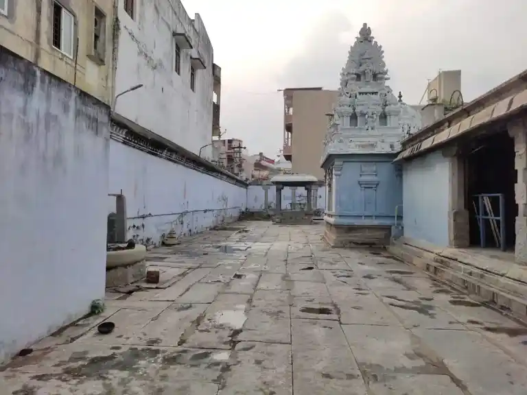 Arulmigu Killavaradharaja Perumal Temple, Sarpanar Pettai, Arani - 632301 அருள்மிகு கில்லாவரதராஜபெருமாள் திருக்கோயில், சார்பான பேட்டை, ஆரணி - 632301, Tiruvannamalai - Ancient Temple Architecture and History Image 3