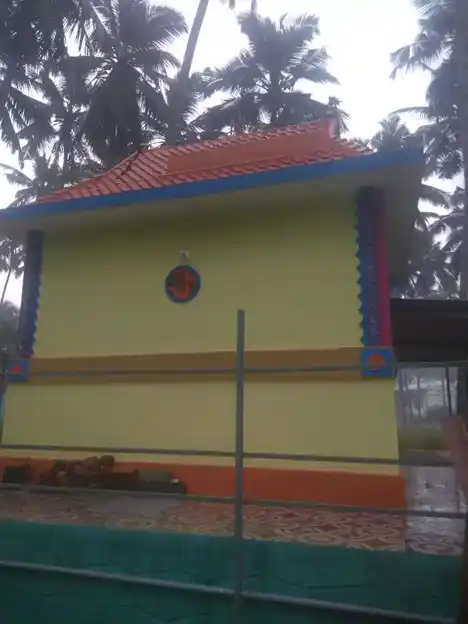 Arulmigu Kinkini Sastha Temple, Karakandeswaram, Thirunainarkurichi - 629175 Arulmigu Kinkini Sastha Temple, Karakandeswaram, Thirunainarkurichi - 629175, Kanyakumari - Ancient Temple Architecture and History Image 2