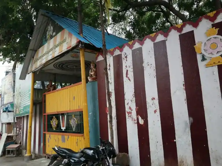 Arulmigu Kirushna Swamy Perumal Temple, Thenampettai, Chennai - 600018 அருள்மிகு கிருஷ்ணசாமி பெருமாள் திருக்கோயில், தேனாம்பேட்டை, சென்னை - 600018, Chennai - Ancient Temple Architecture and History Image 3