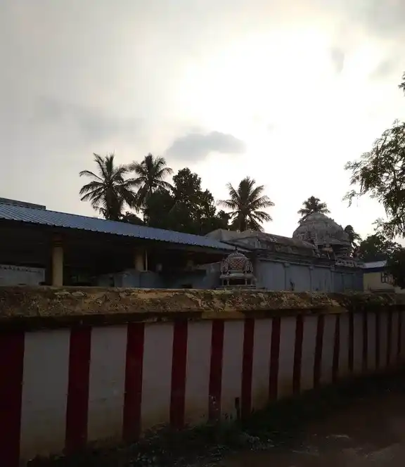 Arulmigu Kirushnaswamy Temple, Near Bus Tand, Nannilam - 610105 Arulmigu Kirushnaswamy Temple, Near Bus Tand, Nannilam - 610105, Thiruvarur - Ancient Temple Architecture and History Image 3