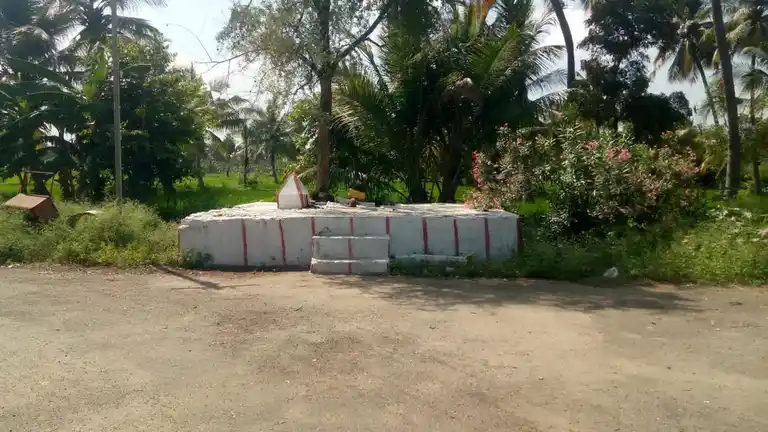 Arulmigu Kiza Vinayagar Temple, Samigoundanpalayam, Nasiyanur - 638107 அருள்மிகு கிழ விநாயகர் திருக்கோயில், சாமிக்கவுண்டன்பாளையம்,நசியனூர் - 638107, Erode - Ancient Temple Architecture and History Image 3