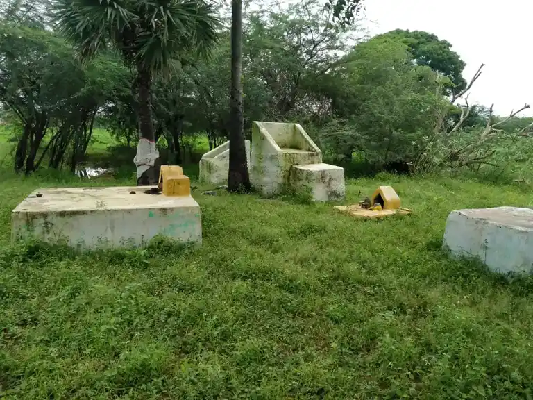 Arulmigu Kizhavan Temple, Thiruverumbur - 620015 Arulmigu Kizhavan Temple, Thiruverumbur - 620015, Thiruchirappalli - Ancient Temple Architecture and History Image 4