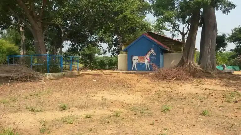 Arulmigu Kodaimugi Ayyanar Temple, Kulichppattu - 613501