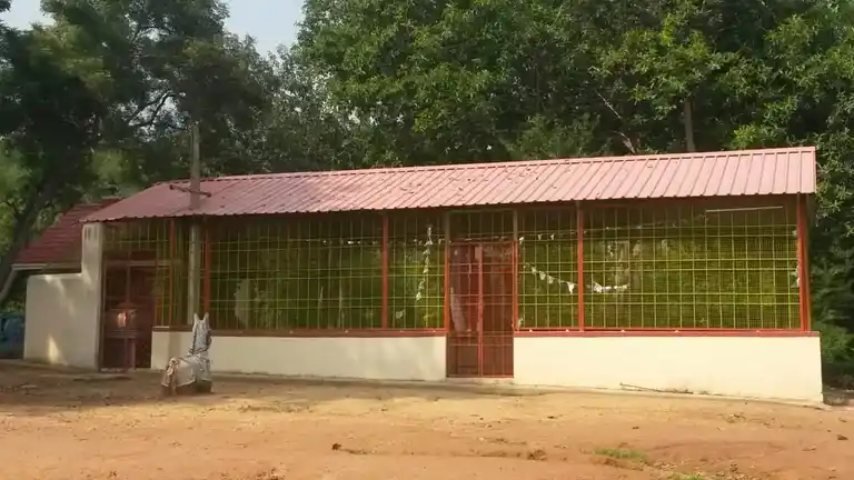 Arulmigu Kodaimugi Ayyanar Temple, Kulichppattu - 613501 அருள்மிகு கொடைமுகி அய்யனார் திருக்கோயில், Kulichppattu - 613501, Thanjavur - Ancient Temple Architecture and History Image 5