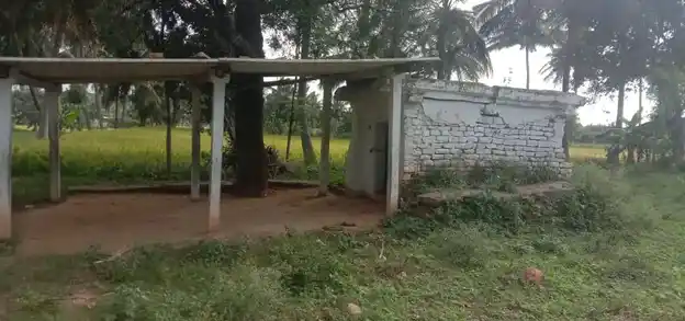 Arulmigu Kodakaarapalli Thimmarayaswamy Temple, Ayarnapalli - 635119 அருள்மிகு கொடக்காரப்பள்ளி திம்மராயசாமி திருக்கோயில், Ayarnapalli - 635119, Krishnagiri - Ancient Temple Architecture and History Image 3