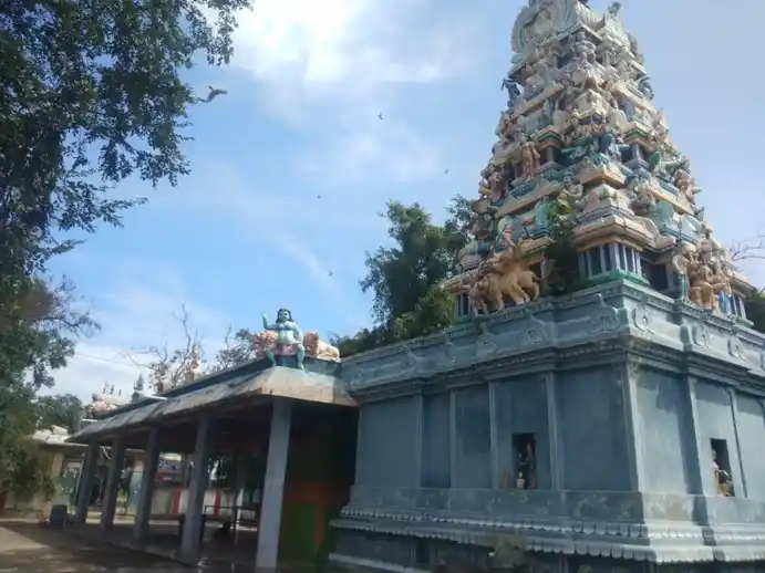 Arulmigu Kodanachiamman Temple, Kalliur - 635206 Arulmigu Kodanachiamman Temple, கள்ளியூர் - 635206, Krishnagiri - Ancient Temple Architecture and History Image 4