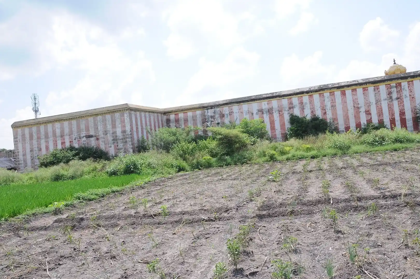 Arulmigu Kodandaramar Tempele, Oothadur, Oottathur - 621109 Arulmigu Kodandaramar Tempele, Oothadur, Oottathur - 621109, Thiruchirappalli - Ancient Temple Architecture and History Image 3