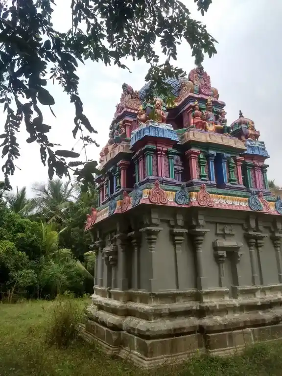 Arulmigu Kodhandaramaswami Temple, Adhambar - 610105 அருள்மிகு கோதண்டராமசாமி திருக்கோயில், ஆதம்பர் - 610105, Thiruvarur - Ancient Temple Architecture and History Image 2