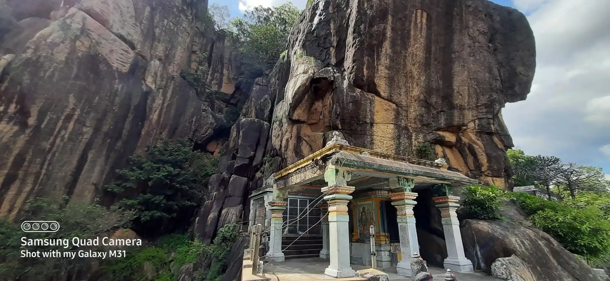 Arulmigu Kodilageshwarat Temple, Pazhaya Papanasam - 627425 Arulmigu Kodilageshwarat Temple, Pazhaya Papanasam - 627425, Tirunelveli - Ancient Temple Architecture and History Image 2