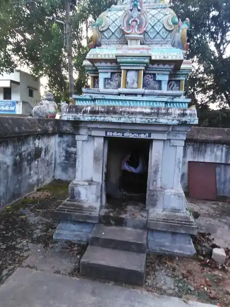 Arulmigu Kodisuryaprakasa Swamy Temple, Payari - 612802 அருள்மிகு கோடிசூரிய பிரகாசசுவாமி, பயரி சுவாமி, பயரி - 612802, Thiruvarur - Ancient Temple Architecture and History Image 6