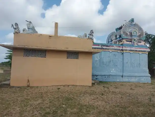 Arulmigu Kodiyamman Temple, Thanikkottagam, Thanikkottagam - 614716 அருள்மிகு கோடியம்மன்,முனியன், தம்பிரான் திருக்கோயில், தாணிக்கோட்டகம் - 614716, Nagapattinam - Ancient Temple Architecture and History Image 2