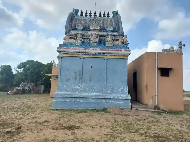 Arulmigu Kodiyamman Temple, Thanikkottagam, Thanikkottagam - 614716 அருள்மிகு கோடியம்மன்,முனியன், தம்பிரான் திருக்கோயில், தாணிக்கோட்டகம் - 614716, Nagapattinam - Ancient Temple Architecture and History Image 3