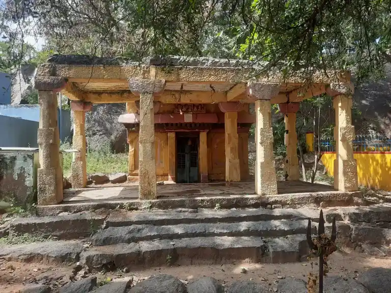 Arulmigu Kolalamman Temple, Gittampatti - 635111 அருள்மிகு சோலாளம்மன் திருக்கோயில், Gittampatti - 635111, Dharmapuri - Ancient Temple Architecture and History Image 5