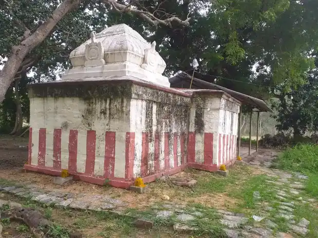 Arulmigu Kollapuriamman Temple, Siven Koil Opp, Arcotkuppam - 631209 அருள்மிகு கொள்ளாபுரியம்மன் திருக்கோயில், Siven Koil Opp, Arcotkuppam - 631209, Tiruvallur - Ancient Temple Architecture and History Image 3