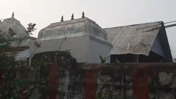 Arulmigu Kolunthudaiya Ayyanar Temple, Puliyankundupatti - 630305 Temple