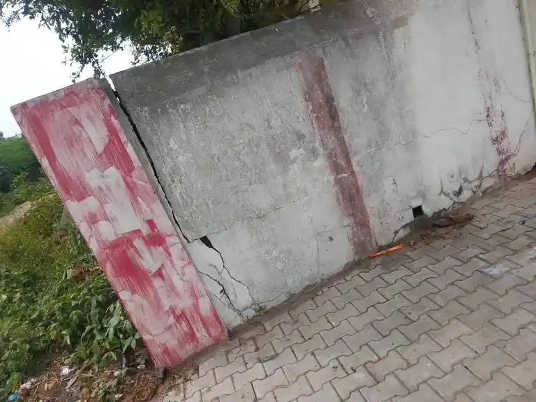 Arulmigu Komathamman Temple, Irunkur - 604407 அருள்மிகு கொம்பாத்தம்மன் திருக்கோயில், இருங்கூர் - 604407, Ranipet - Ancient Temple Architecture and History Image 4