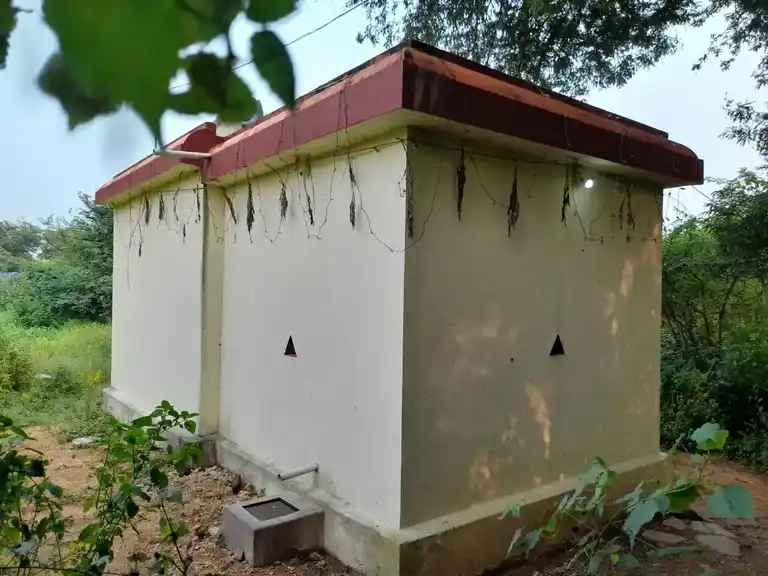 Arulmigu Komaththamman Temple, Echiputhur - 632072 அருள்மிகு கொம்மாத்தம்மன் திருக்கோயில், இச்சிப்புத்தூர் - 632072, Ranipet - Ancient Temple Architecture and History Image 7