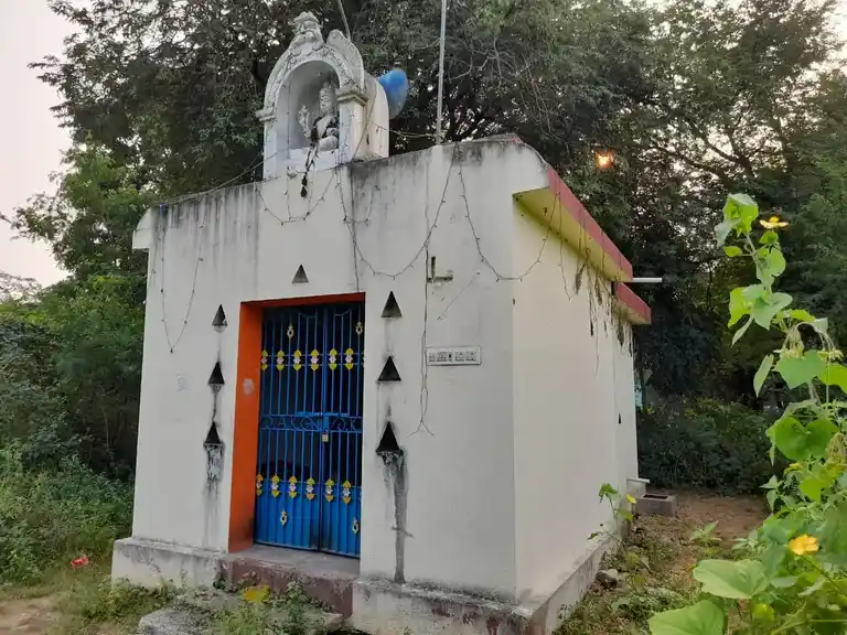 Arulmigu Komaththamman Temple, Echiputhur - 632072 அருள்மிகு கொம்மாத்தம்மன் திருக்கோயில், இச்சிப்புத்தூர் - 632072, Ranipet - Ancient Temple Architecture and History Image 9